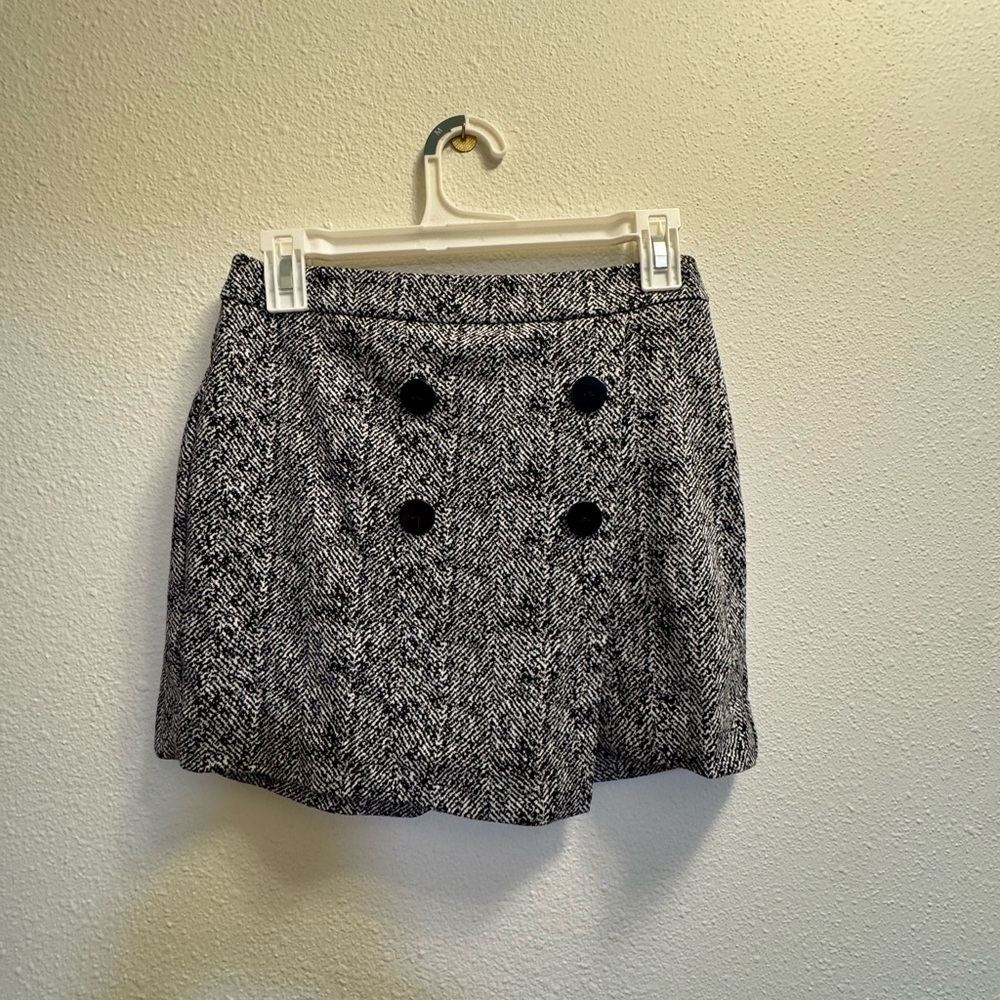 Chic Black and White Herringbone Skort